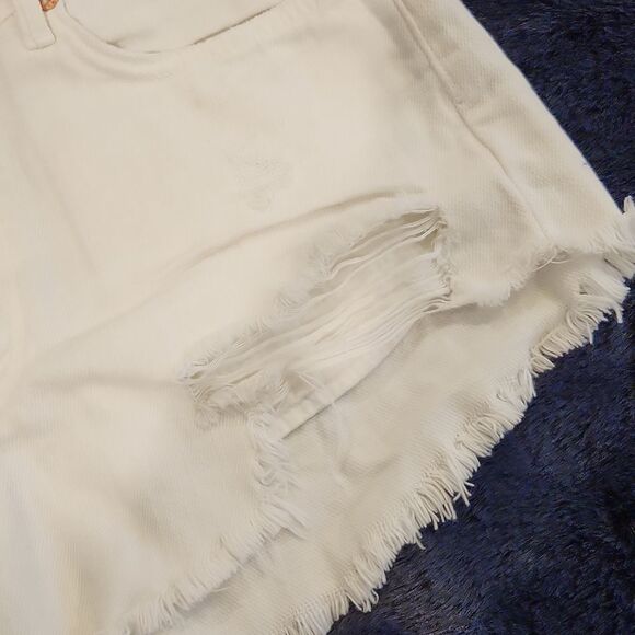White button fly Free People jean shorts size 27! - Picture 13 of 13